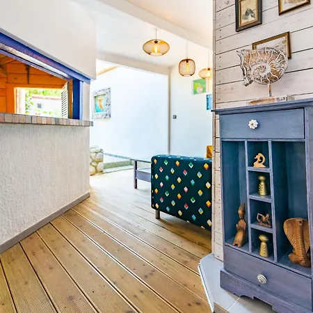 Apartment Dreamland *